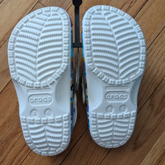 NWT Disney Parks WDW 50th Celebration Mickey/Minnie Mouse Crocs Clogs - Picture 2 of 3